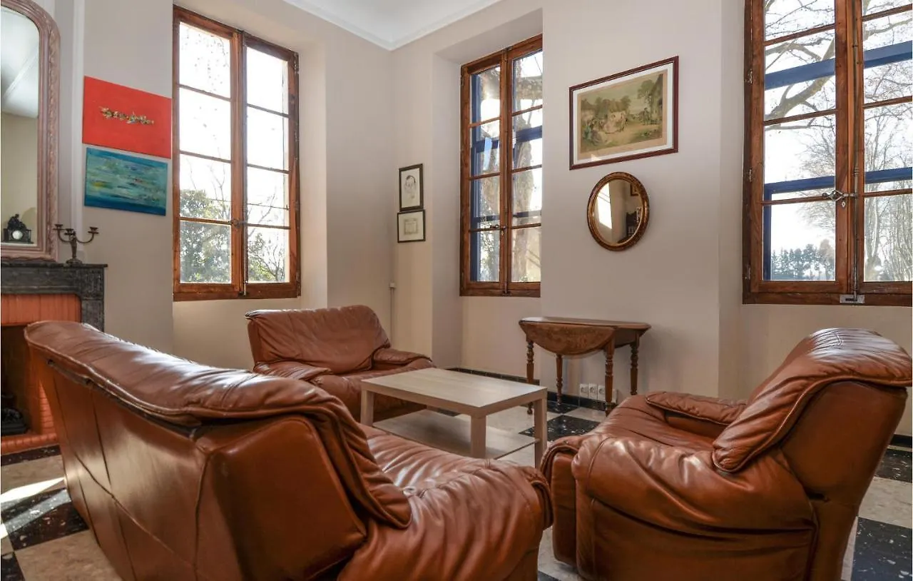 Ferienhaus 2 Bedroom Beautiful Home In Avignon