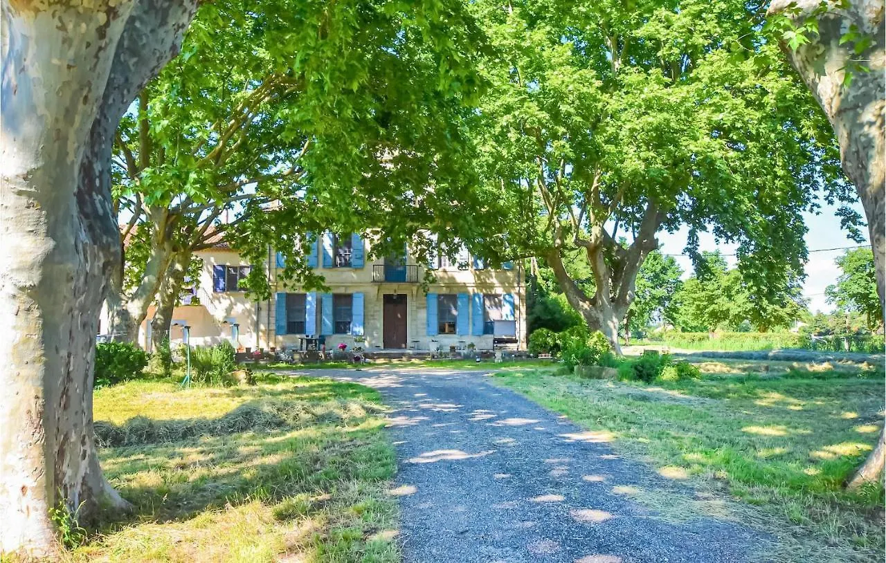 2 Bedroom Beautiful Home In Avignon Frankreich