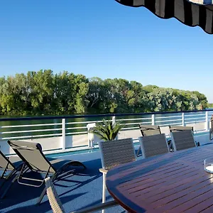 Hotel Bateau A Quai Le Chardonnay, Avignon